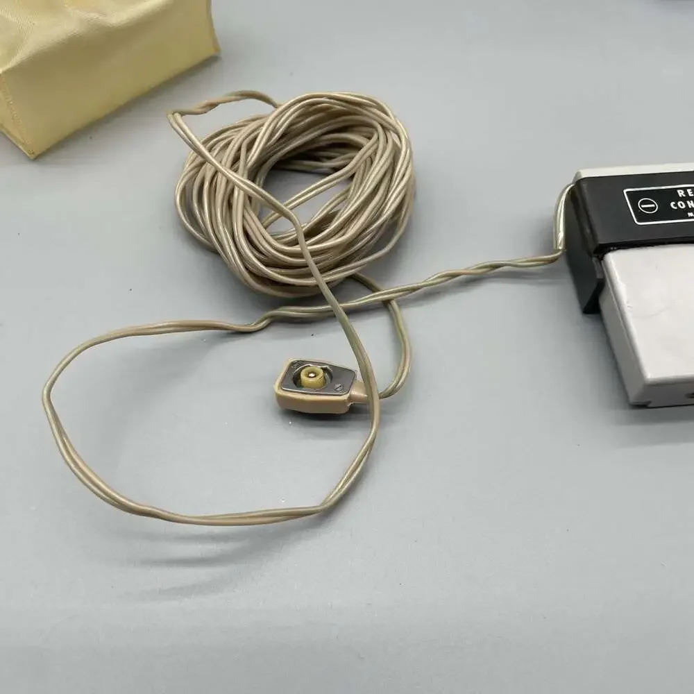 Vintage Elmo Zoom 8-TL W Remote Connector & Case As-is Untested For Parts